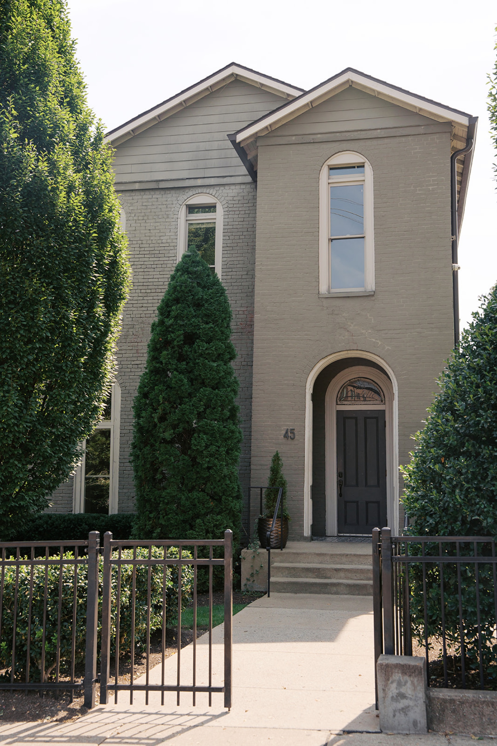 A look out the front door of the cordelle nashville