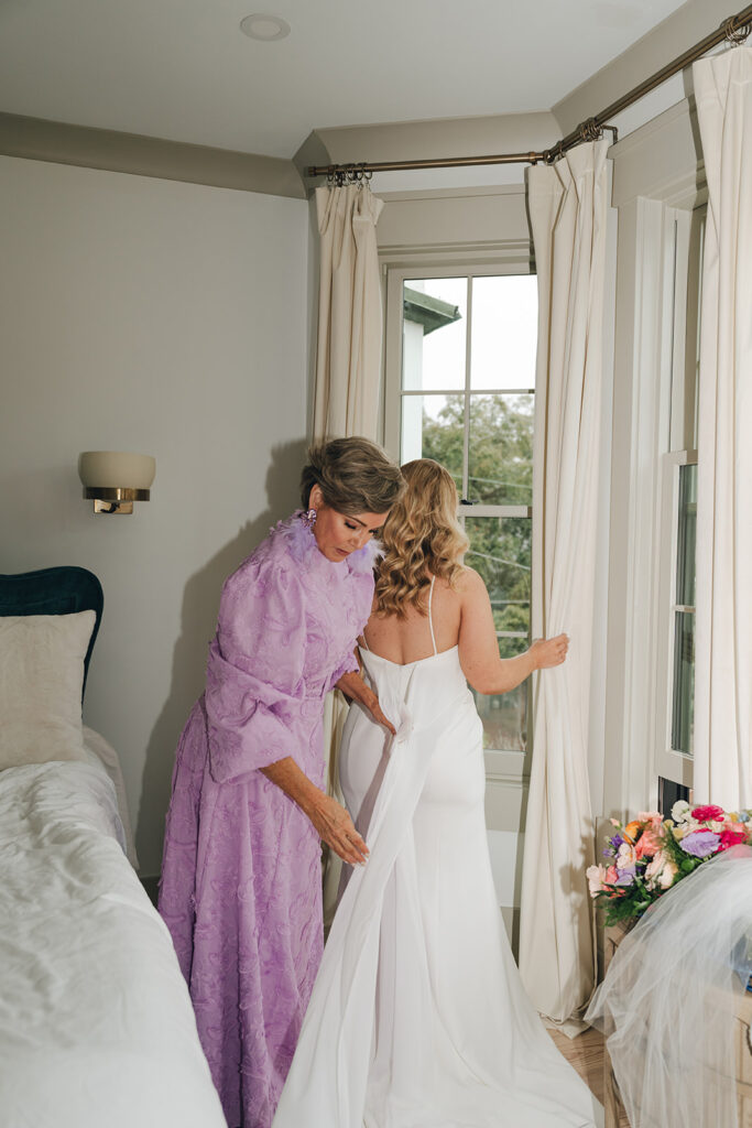 bride getting ready for his wedding ceremony 