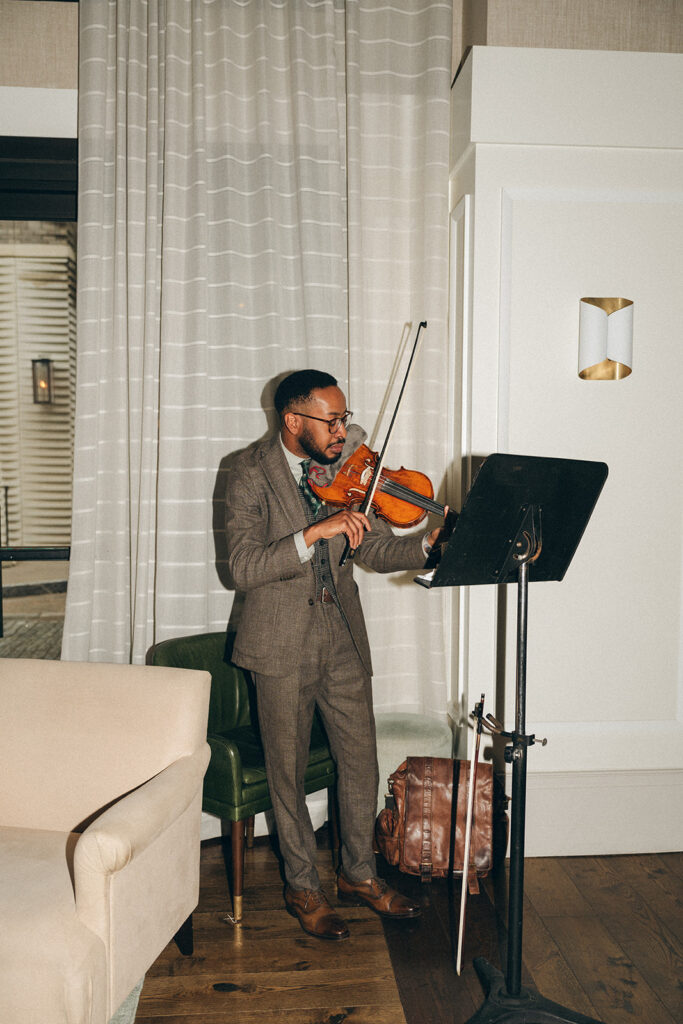 live music at the ceremony 