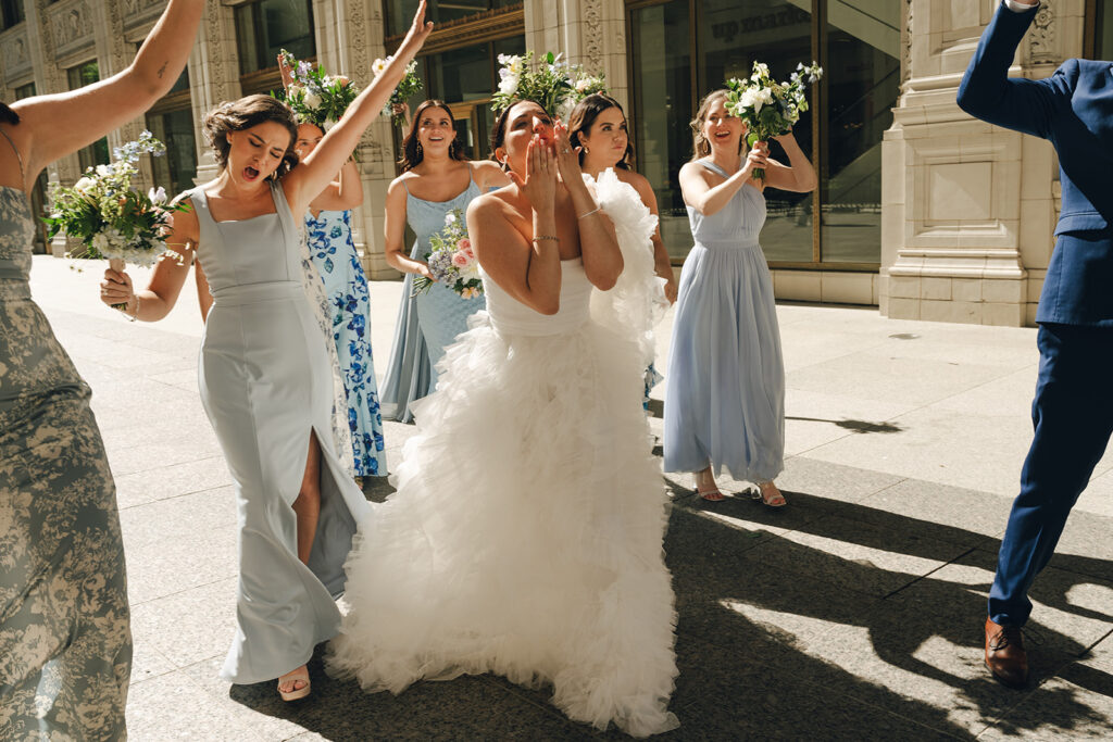 picture of the bride with her friends