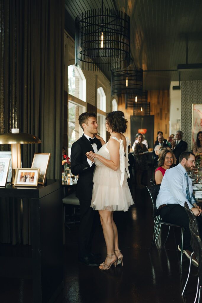 newly married couple dancing 