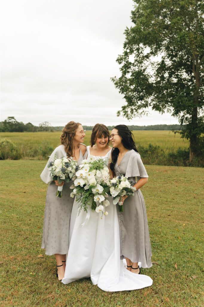 picture of the bride and her friends