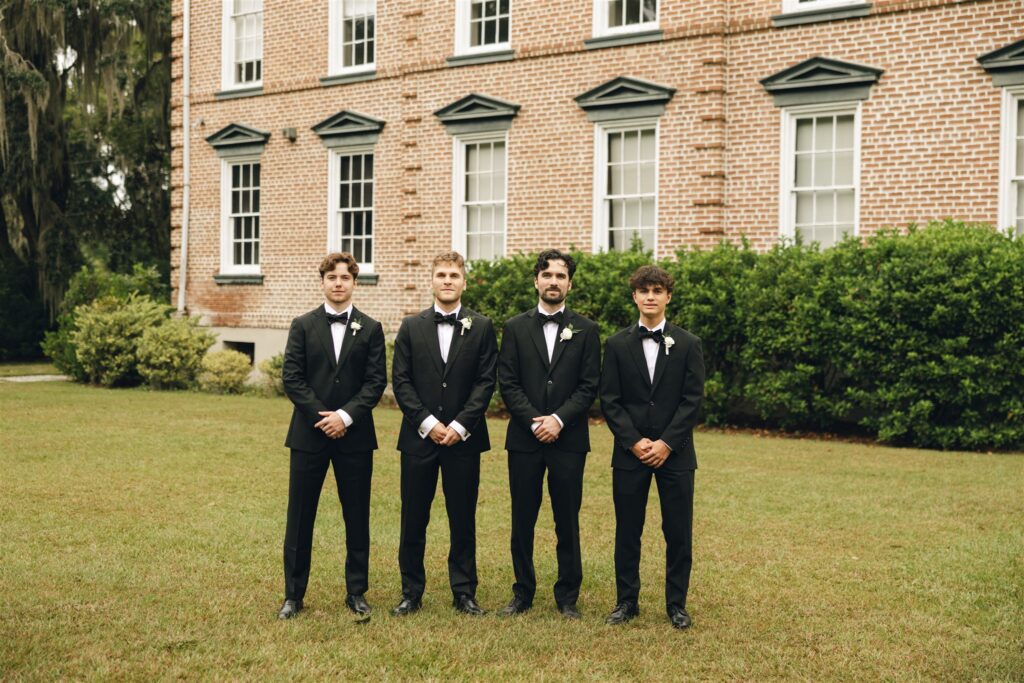 picture of the groom and his friends