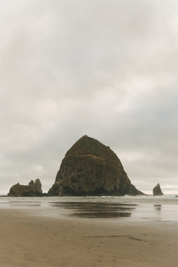 stunning picture at cannon beach 