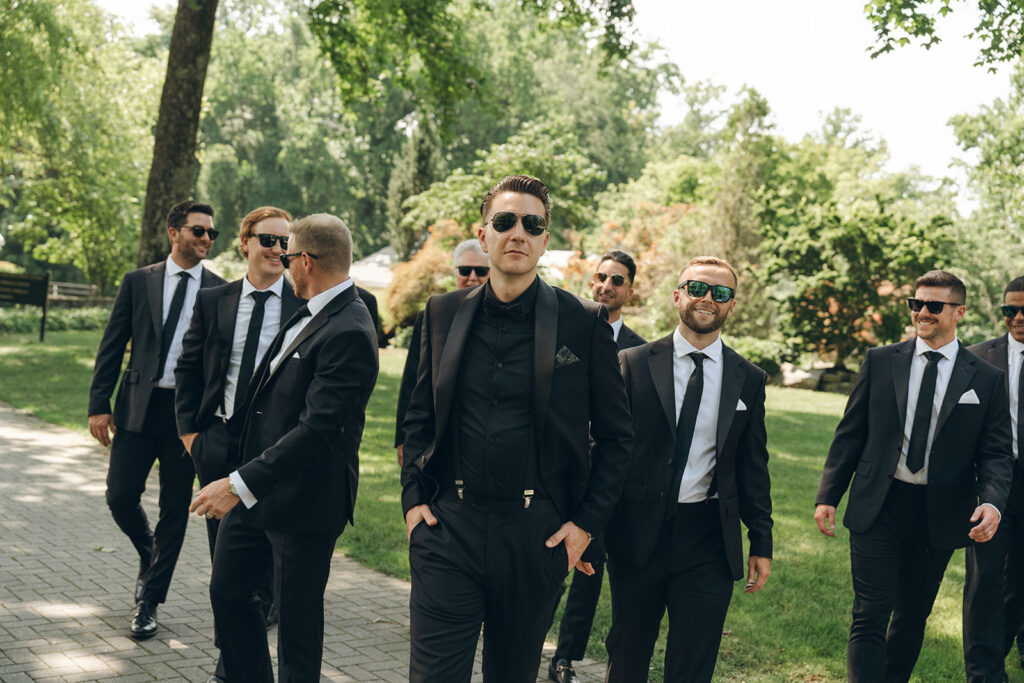 editorial groomsmen photo in nashville
