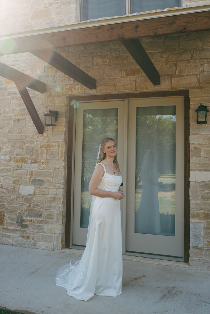 cute picture of the bride before the ceremony