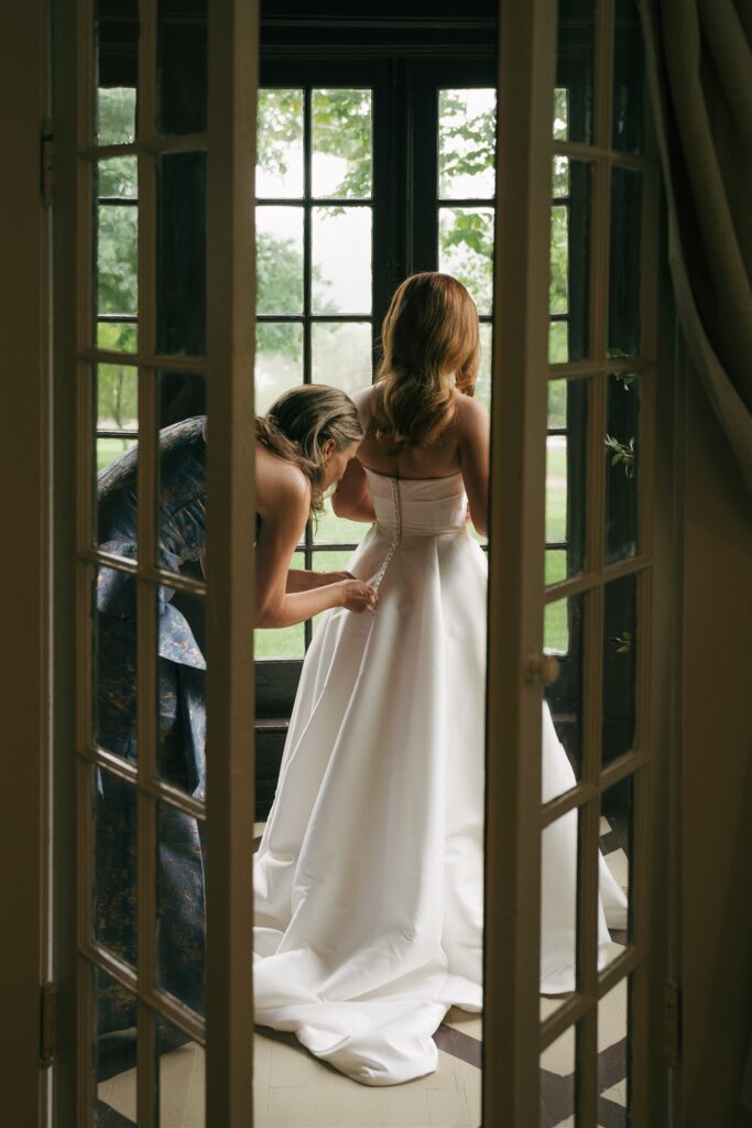 bride getting ready for her coastal inspired wedding 