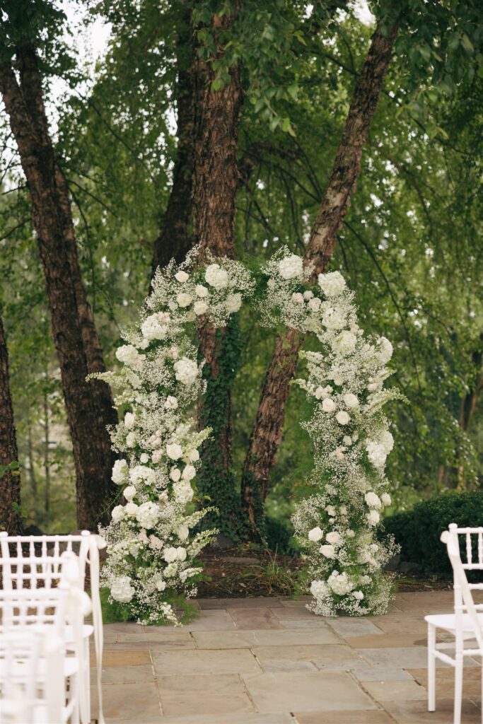 elegant ceremony decor 