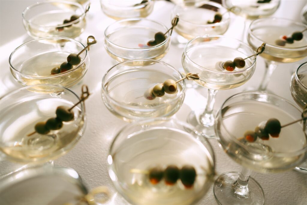 luxury wedding martinis at Riverwood Mansion